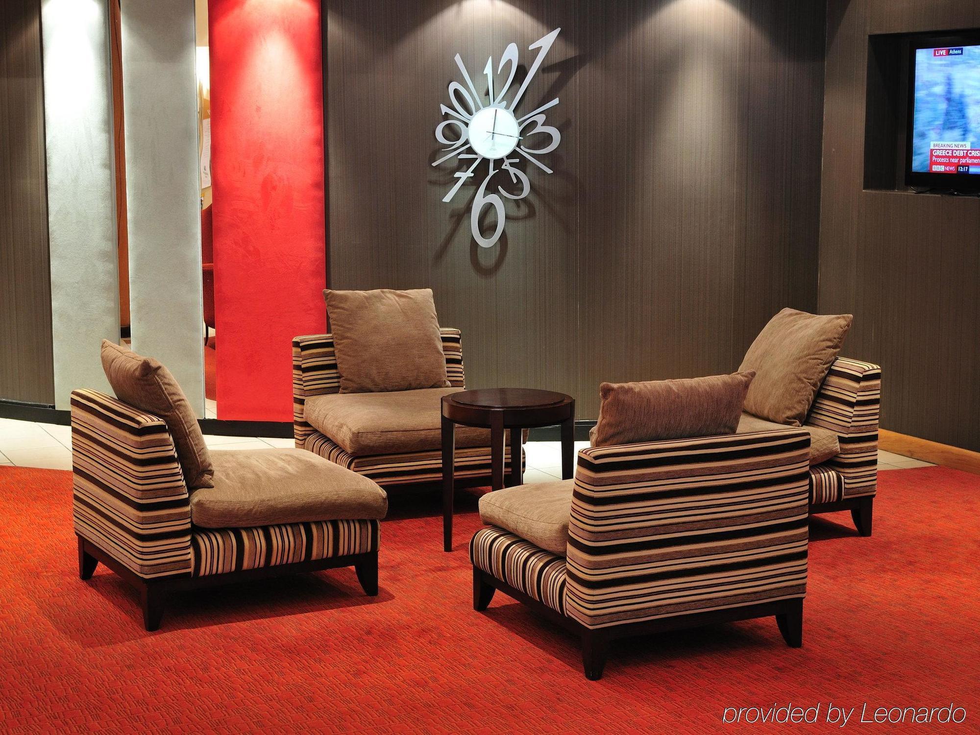 Doubletree By Hilton Woking Hotell Inreriör bild